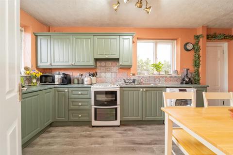 3 bedroom end of terrace house for sale, Hardcastle Avenue, Chorlton