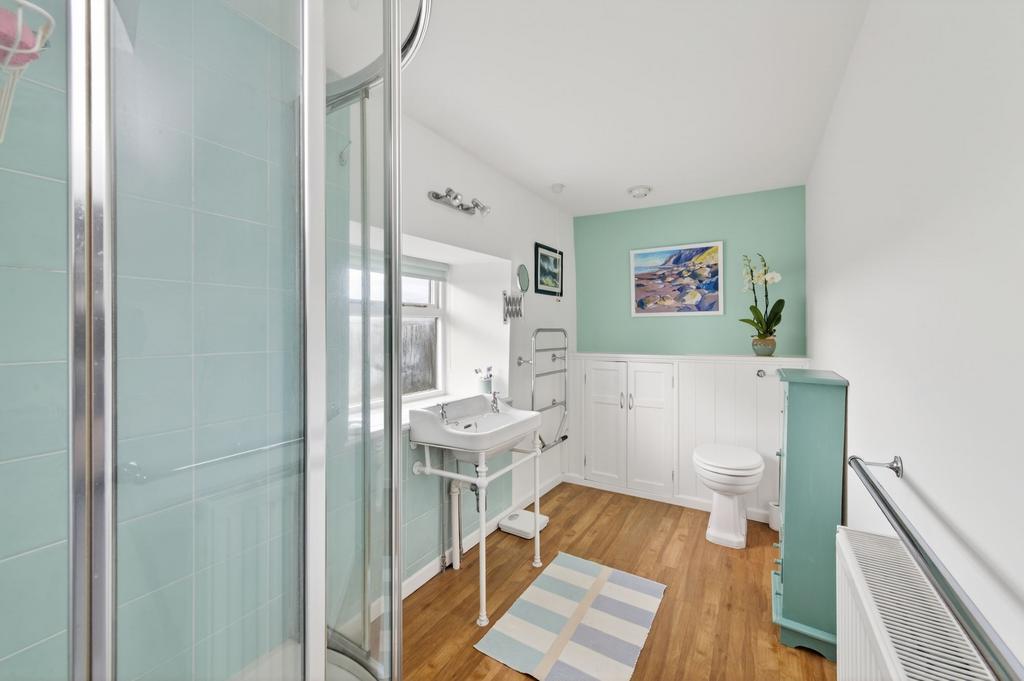 Bedroom one en suite