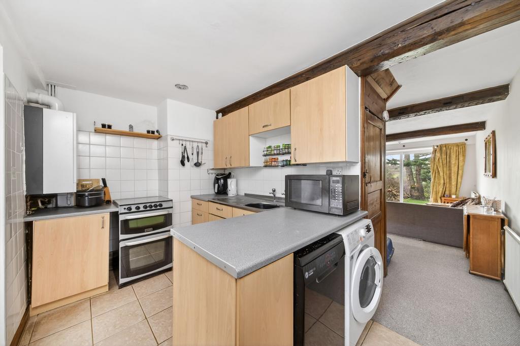 Cottage kitchen