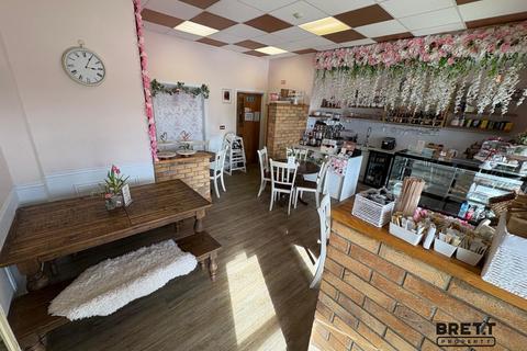 Shop for sale - Nelson Quay, Milford Haven, Pembrokeshire. SA73 3AJ