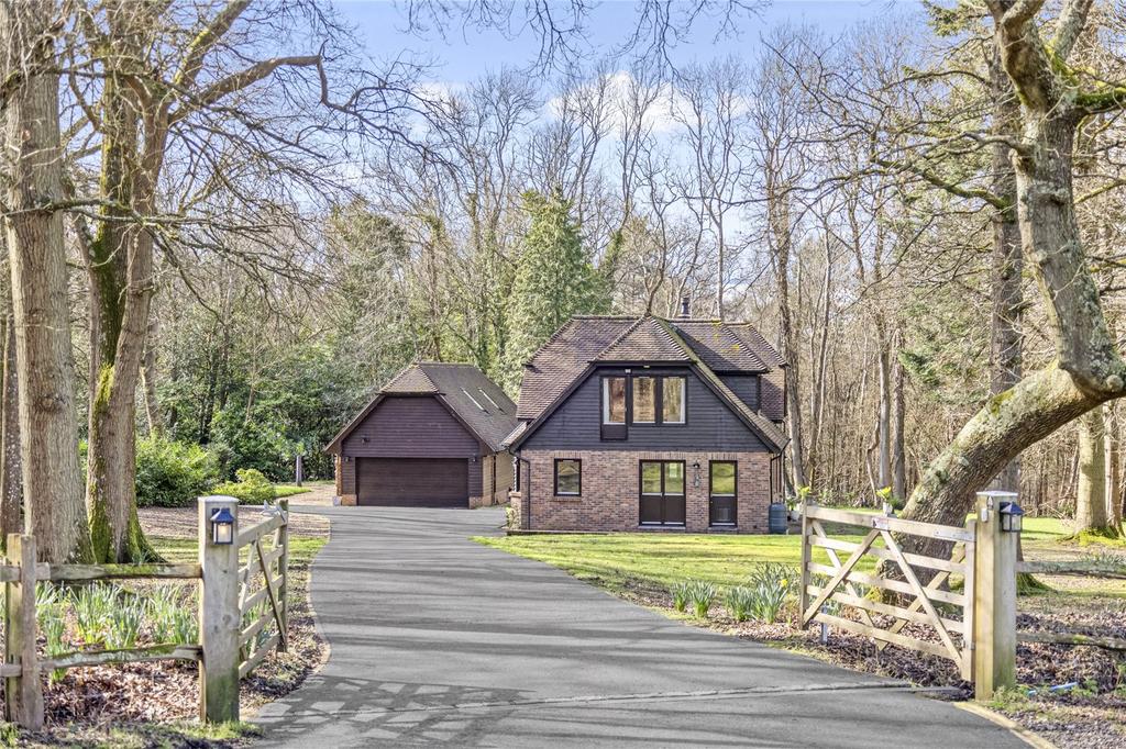 House & Garaging
