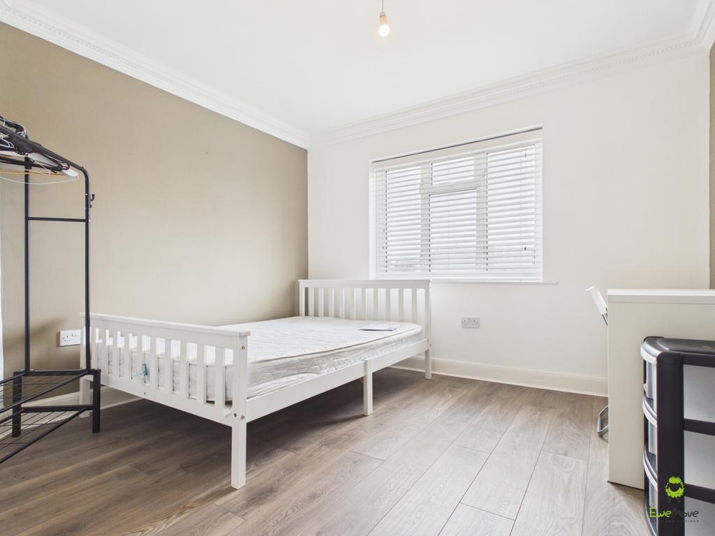 Presented by James at Ewe Move Bexleyheath and Dart