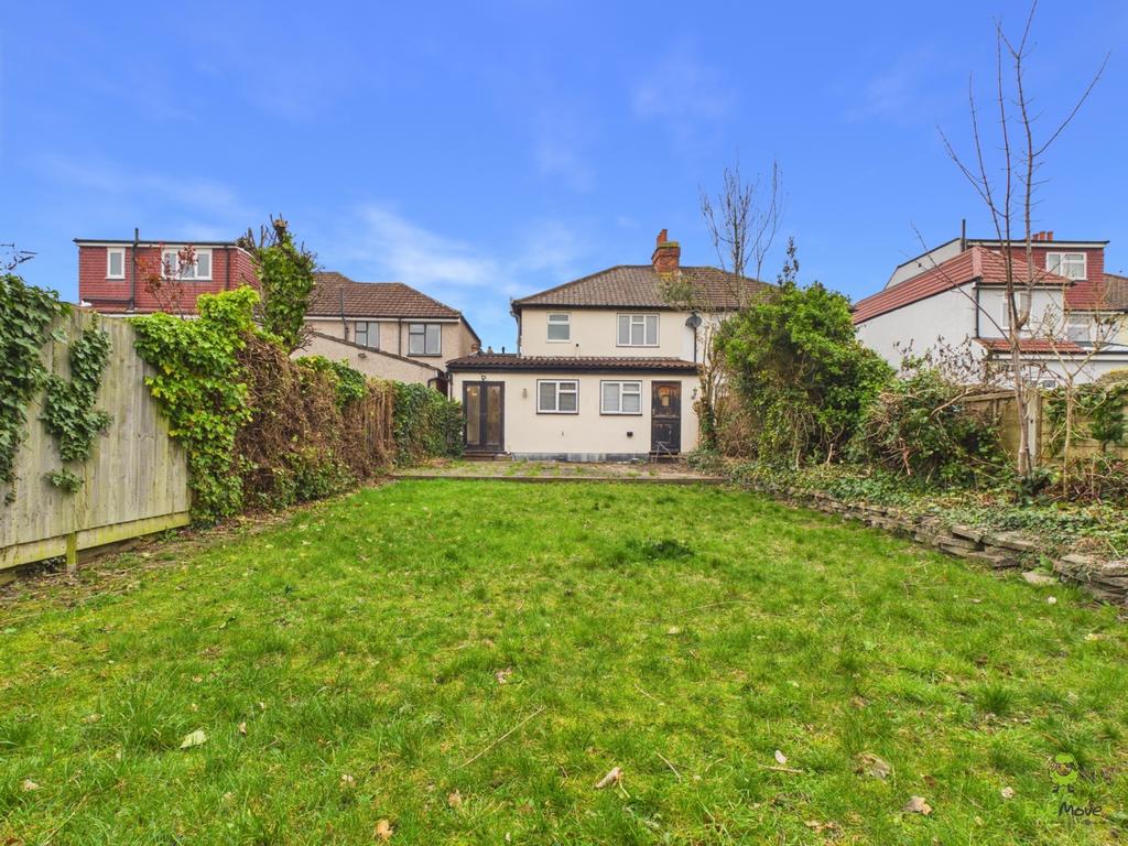 Presented by James at Ewe Move Bexleyheath and Dart