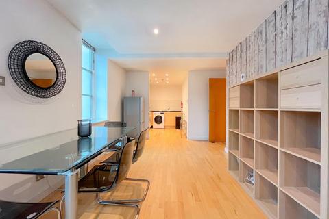 1 bedroom flat to rent, Park House Apartments, 11 Park Row, Leeds