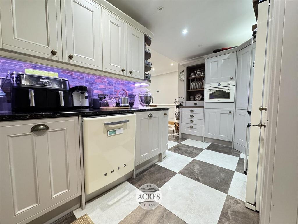 IMG 6215 (Large).jpg