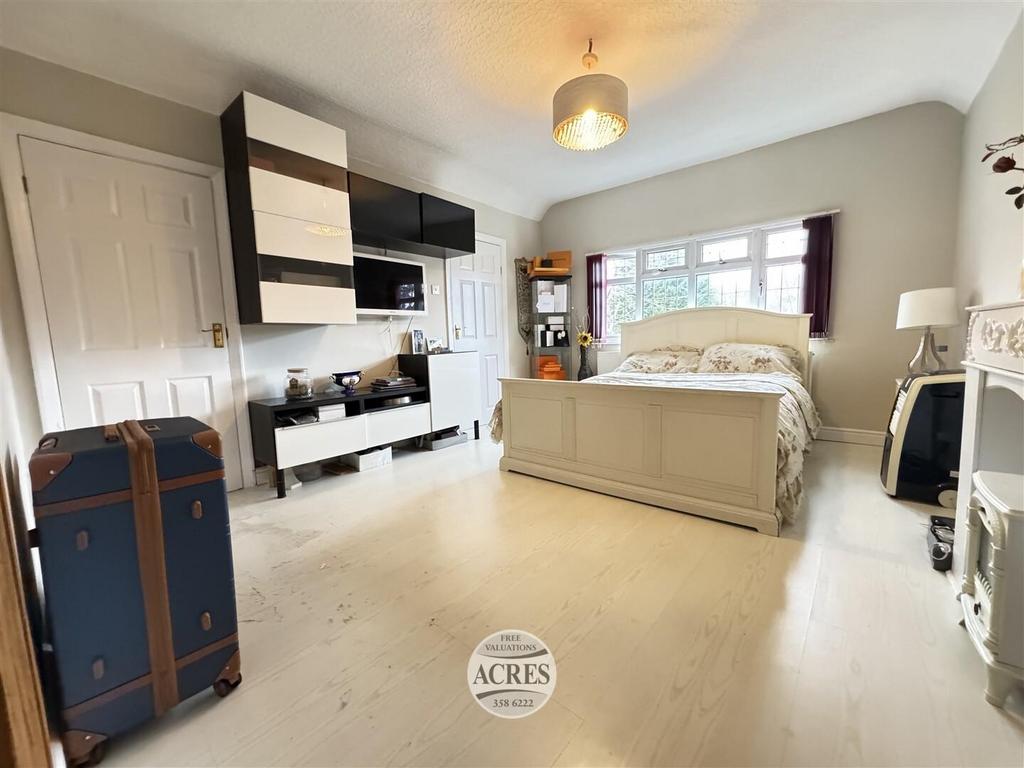 IMG 5810 (Large).jpg