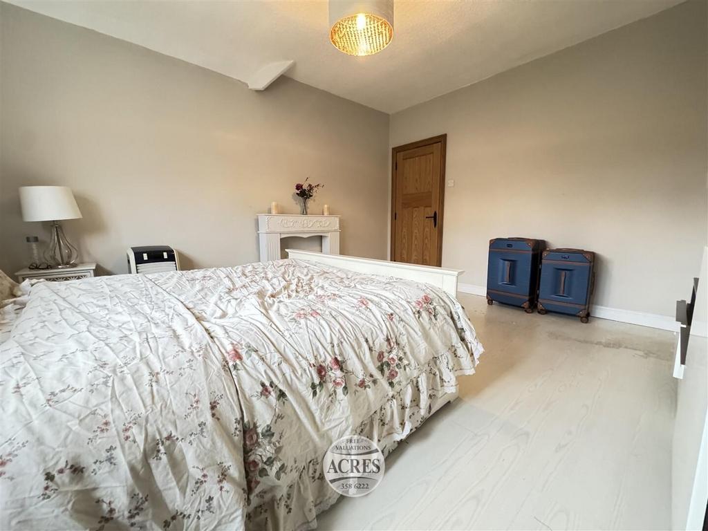 IMG 5850 (Large).jpg