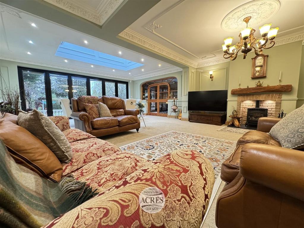 IMG 6303 (Large).jpg