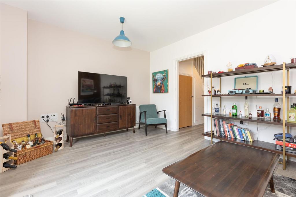 30 Beatrice Place-10.jpg