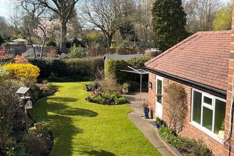 4 bedroom detached house for sale, Russell Avenue, Wollaton, Nottingham, NG8