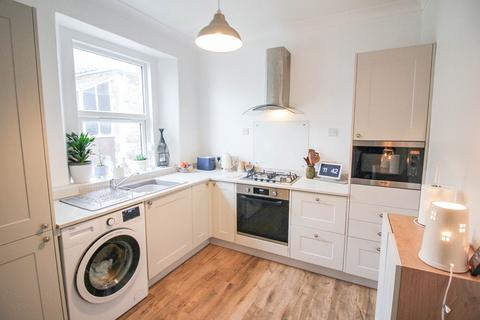 undefined, Ellenborough Park Area*Close to Beach & amenities*3 Bedrooms*