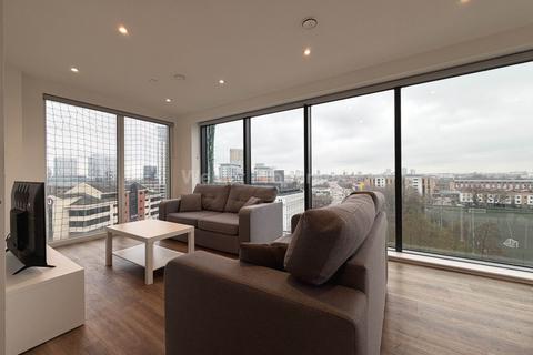 3 bedroom apartment to rent, Trafford Road, Salford M5