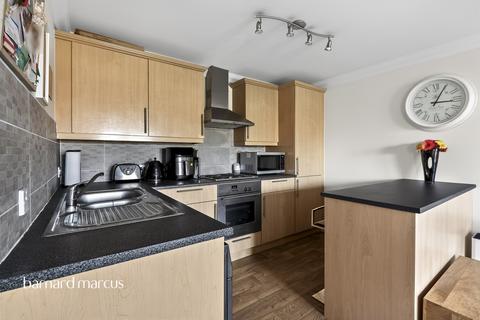 2 bedroom flat for sale, Kingston Road, Epsom