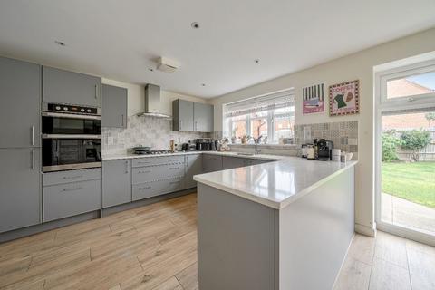 5 bedroom detached house for sale, Parrott Grove, Marston Moretaine, Bedford
