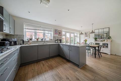 5 bedroom detached house for sale, Parrott Grove, Marston Moretaine, Bedford