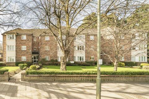 undefined, High Road, London N20