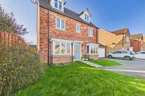 5 bedroom detached house for sale, Windsor Park, Hull, HU7 3AA