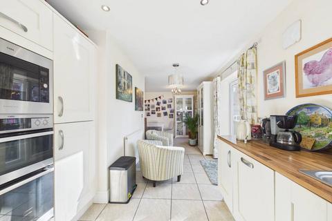 5 bedroom detached house for sale, Windsor Park, Hull, HU7 3AA