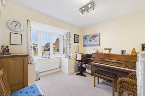 5 bedroom detached house for sale, Windsor Park, Hull, HU7 3AA