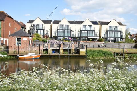 undefined, Elliott Court, Tewkesbury GL20