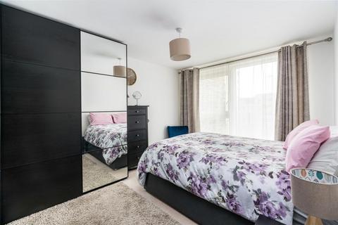 2 bedroom apartment to rent, Greenland Place, Surrey Quays, London, SE8