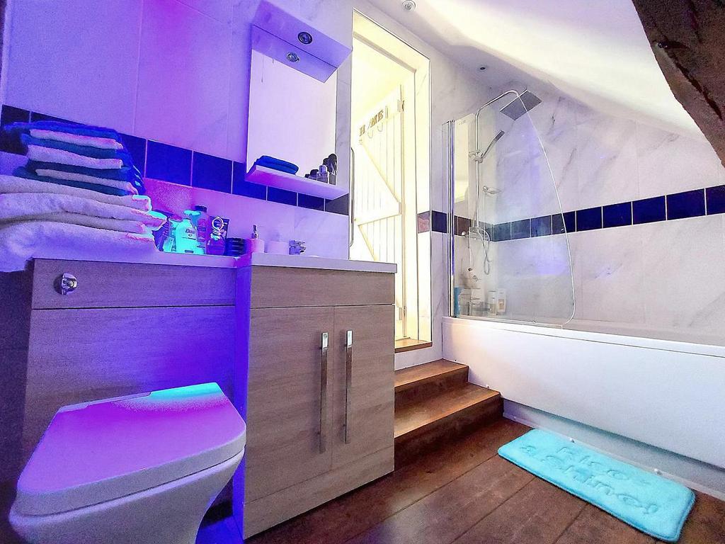 Ensuite Bathroom