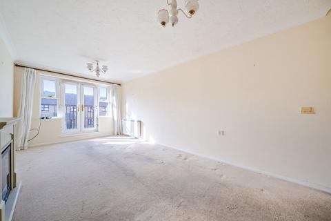 2 bedroom flat for sale, Postern Close, Fareham PO16