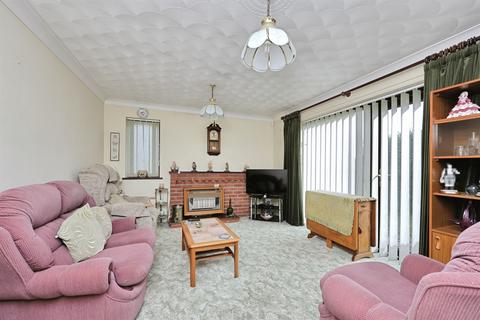 2 bedroom detached house for sale, Glenda Road, Norwich