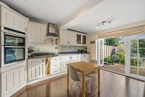 undefined, Mayfield Gardens, Walton-on-Thames, KT12