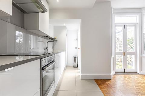 3 bedroom terraced house for sale, Manor Grove, Richmond, TW9