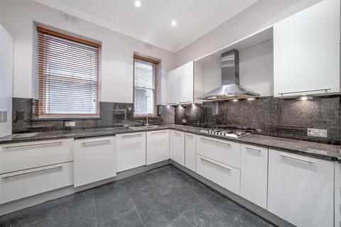 2 bedroom flat to rent, Old Brompton Road, London, SW5