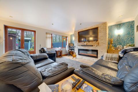 3 bedroom terraced house for sale, Dinthill, Telford, TF3