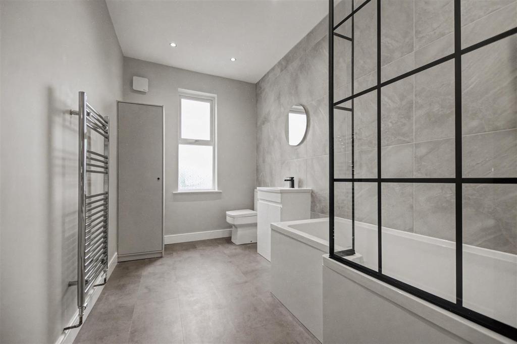 Bathroom.jpeg