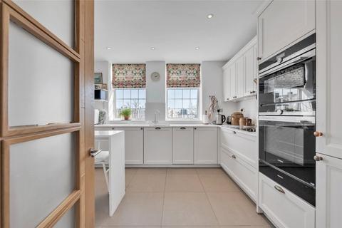 4 bedroom apartment for sale, Garden Court, Garden Road, St John's Wood, London, NW8