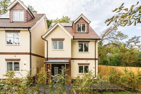 undefined, Apple Tree Grove, Streatham SW16