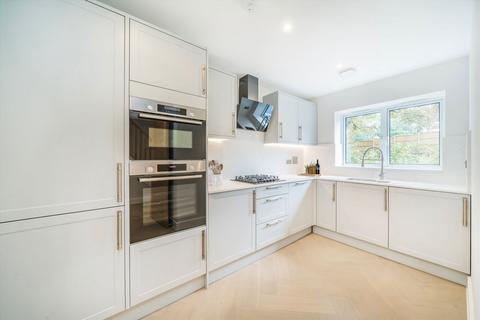 undefined, Apple Tree Grove, Streatham SW16