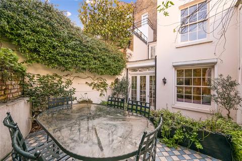 4 bedroom end of terrace house for sale, South Eaton Place, London, SW1W