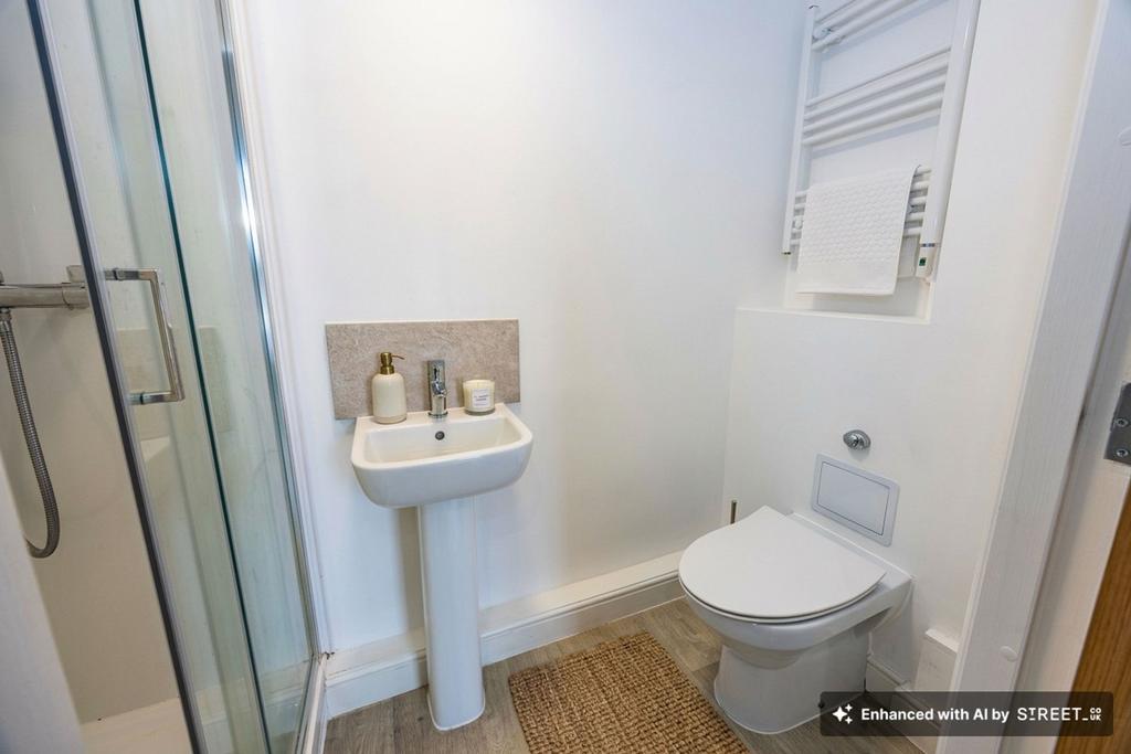 En-suite Bathroom