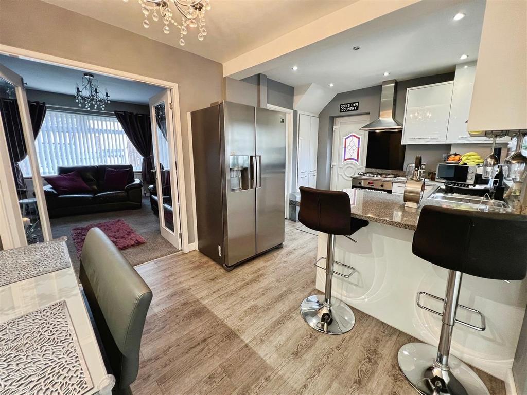 Dining Kitchen