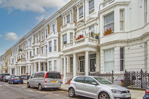2 bedroom flat to rent, Perham Road, London W14