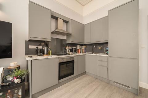 2 bedroom flat to rent, Perham Road, London W14