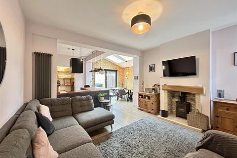 2 bedroom semi-detached house for sale, Beaumont Road, Halesowen