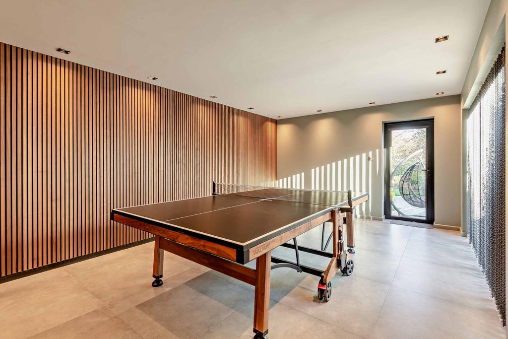 Annexe Games/Bedroom
