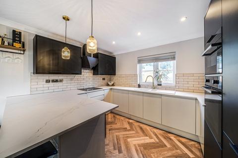 2 bedroom apartment for sale, St. Josephs Vale, London