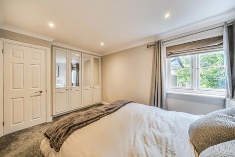 2 bedroom apartment for sale, St. Josephs Vale, London