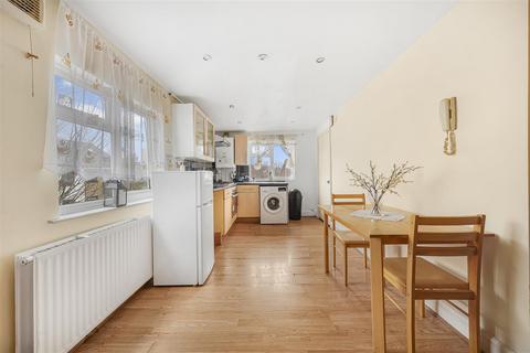 2 bedroom apartment for sale, Perth Road, London N22