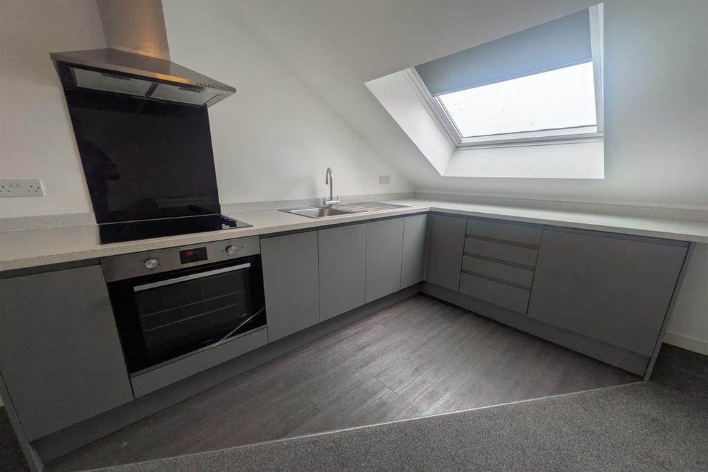 (Main)