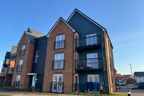 2 bedroom flat to rent, Dearman Crescent, Hythe, CT21
