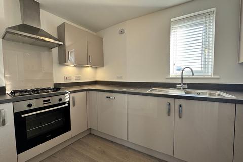 2 bedroom flat to rent, Dearman Crescent, Hythe, CT21