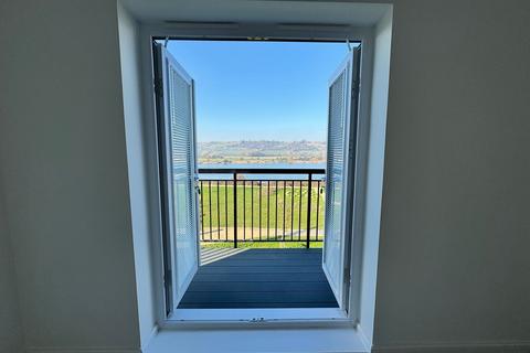 2 bedroom flat to rent, Dearman Crescent, Hythe, CT21